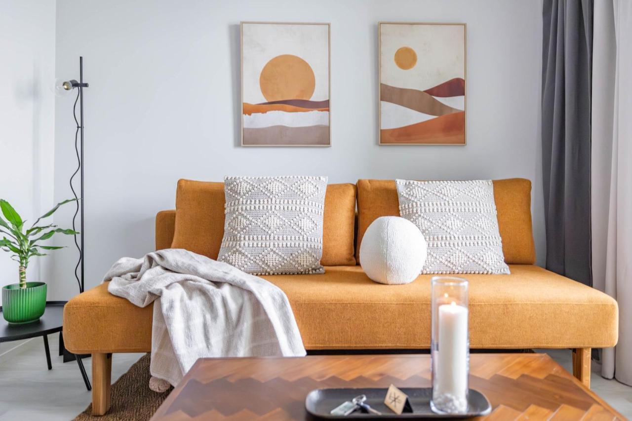 Arctic Golden Sun Apartment *