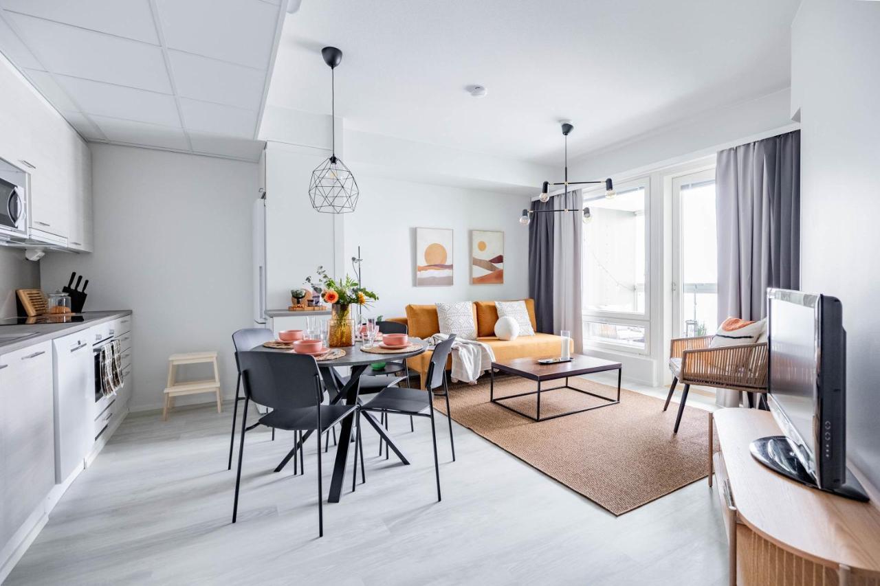 Apartment Arctic Golden Sun *